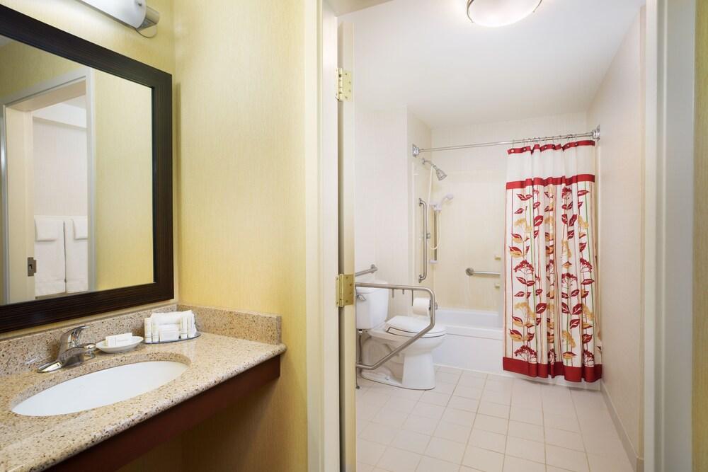 Hotel Courtyard By Marriott Ottawa Downtown Esterno foto