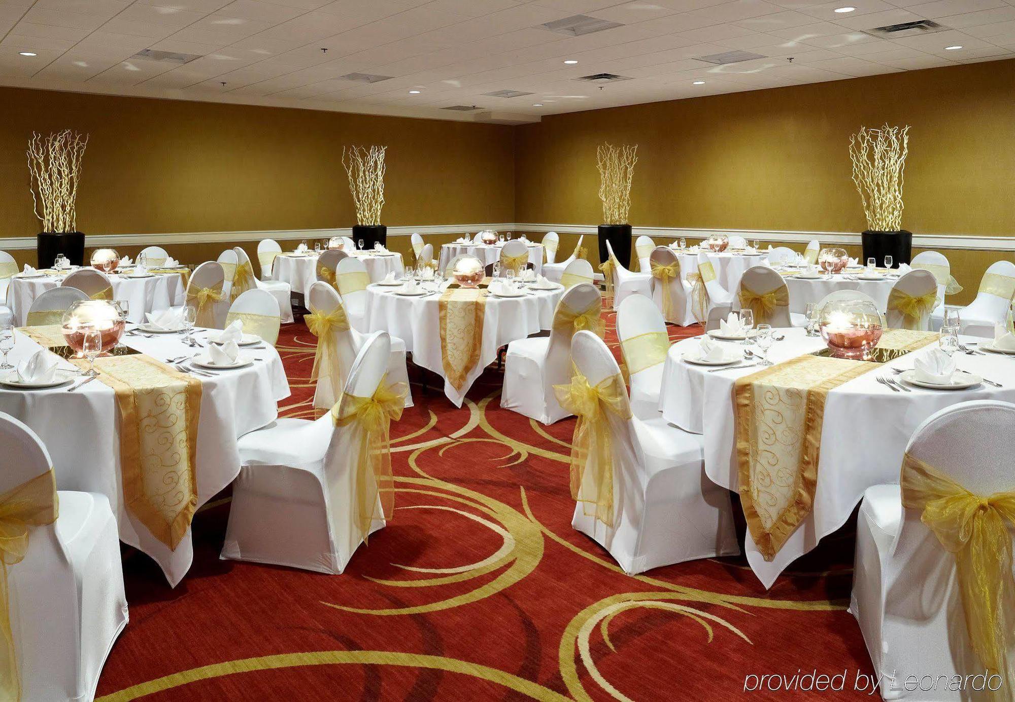 Hotel Courtyard By Marriott Ottawa Downtown Esterno foto